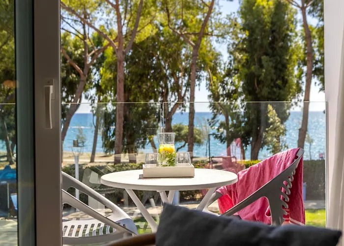 Park Beach Hotel